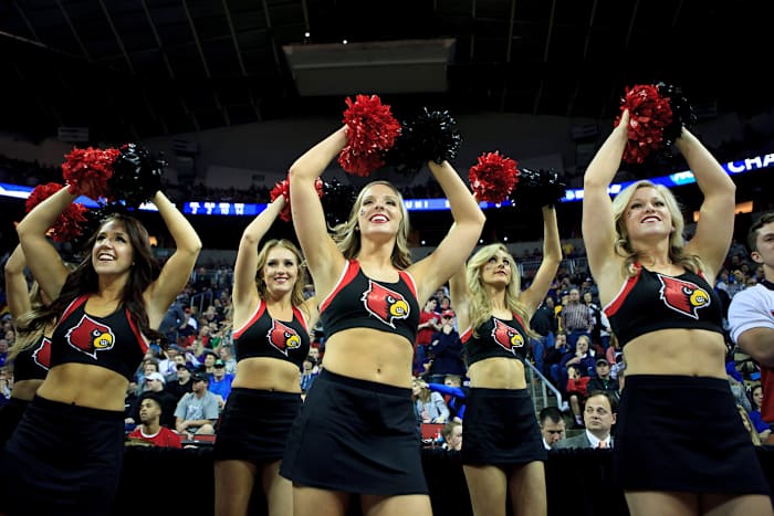 Louisville-cheerleaders-DFE150322046ULvsUNI_0.jpg